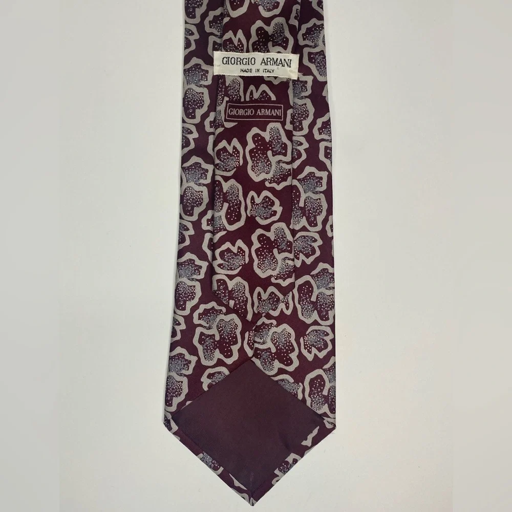 Giorgio Armani Silk Vintage Geometric Shape Neck Tie